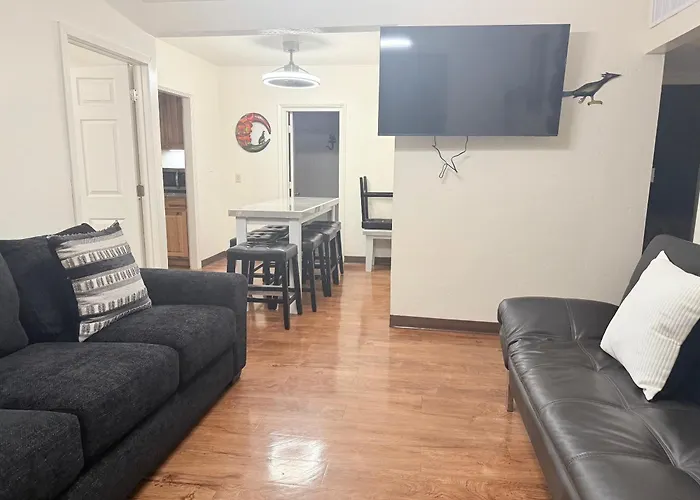 Holiday home Mins From The Uofa & Downtown 4br 2ba Entire Tucson