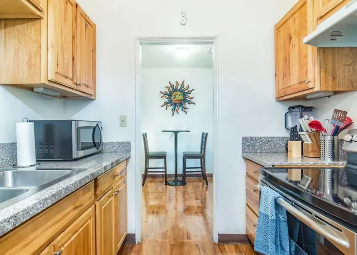 Mins From The Uofa & Downtown 4br 2ba Entire Tucson