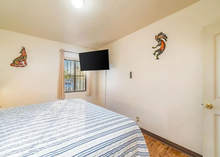 Holiday home Mins From The Uofa & Downtown 4br 2ba Entire Tucson