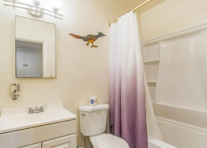 Holiday home Mins From The Uofa & Downtown 4br 2ba Entire Tucson