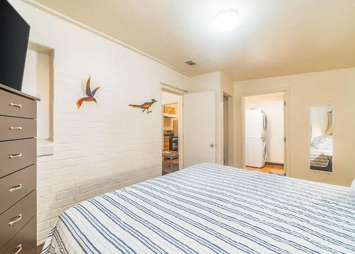 Mins From The Uofa & Downtown 4br 2ba Entire * Tucson